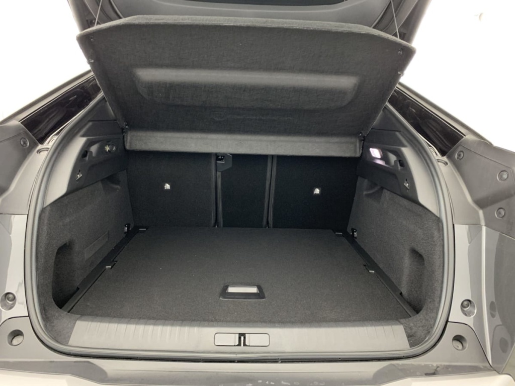 PEUGEOT 3008 Hybrid 145 e-DCS6 GT - ref: 1-333232 - Photo 9