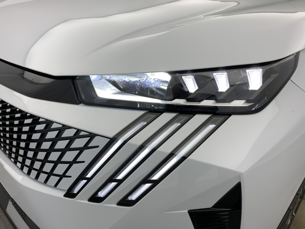 PEUGEOT 5008 NOUVEAU HYBRID 145 E-DCS6 GT - ref: 1-333267 - Photo 18