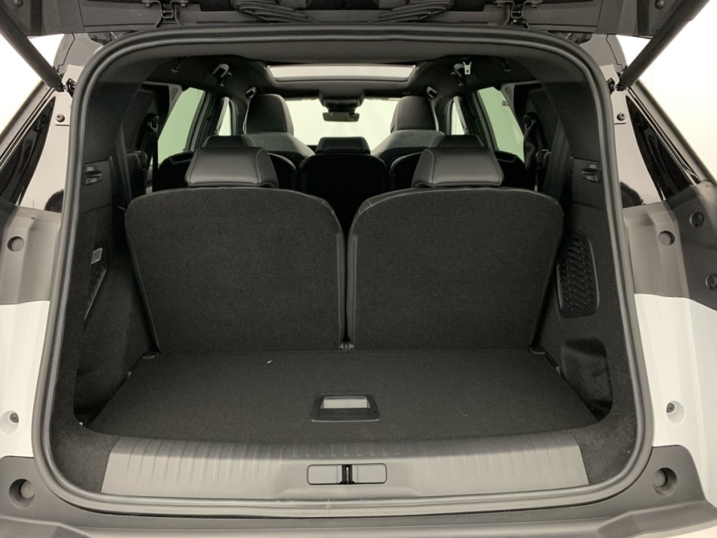 PEUGEOT 5008 NOUVEAU HYBRID 145 E-DCS6 GT - ref: 1-333267 - Photo 9
