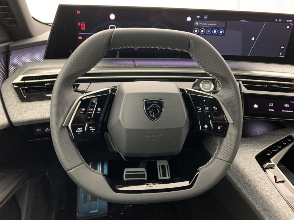 PEUGEOT 5008 NOUVEAU HYBRID 145 E-DCS6 GT - ref: 1-333270 - Photo 14