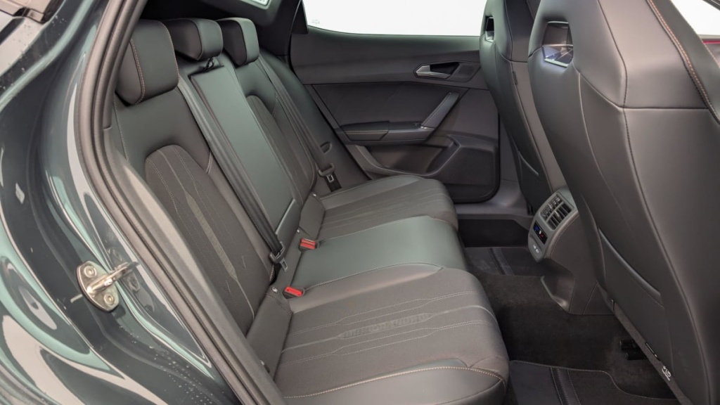 CUPRA FORMENTOR 1.4 E-HYBRID 245 CH DSG6 VZ - ref: 1-333824 - Photo 8