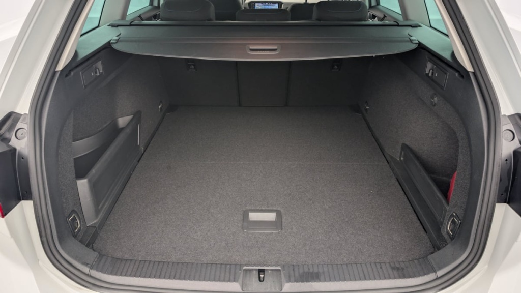 VOLKSWAGEN PASSAT SW 1.4 TSI Hybride Rechargeable DSG6 GTE - ref: 1-333840 - Photo 9