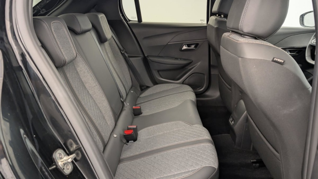 PEUGEOT 208 Hybrid 100 e-DCS6 Allure - ref: 1-334455 - Photo 8