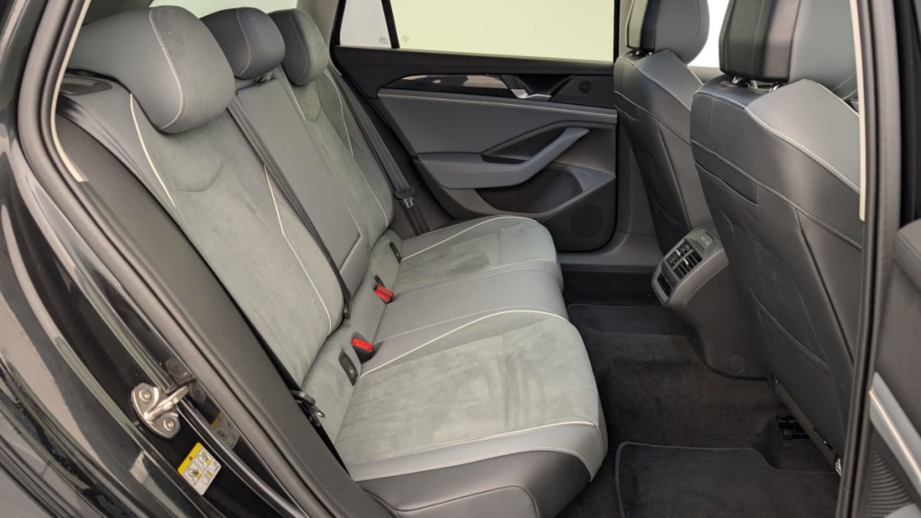VOLKSWAGEN Passat SW Nouvelle 1.5 ETSI OPF 150 DSG7 LIFE PLUS - ref: 1-334940 - Photo 8