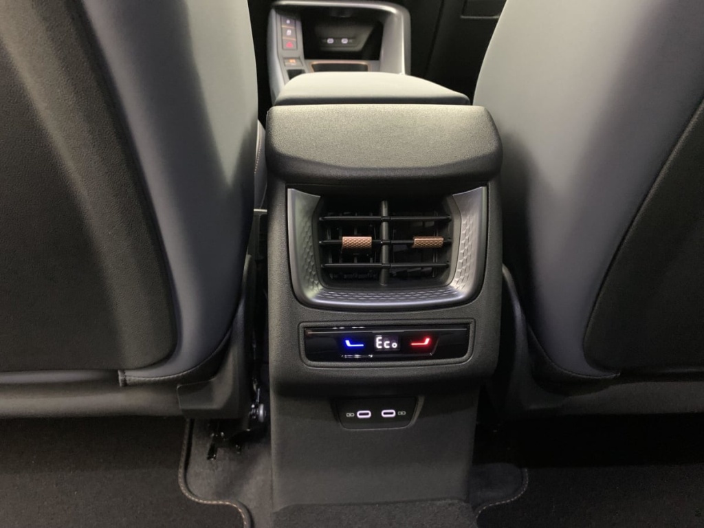 CUPRA Terramar 1.5 eHybrid 204 ch DSG6 V - ref: 1-335578 - Photo 19