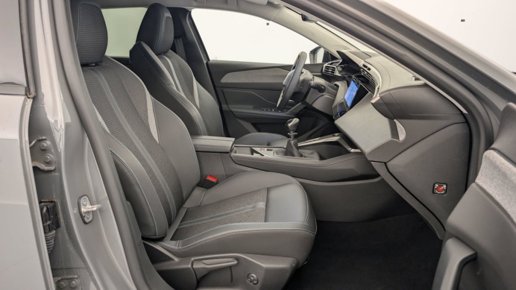 PEUGEOT 308 PureTech 130ch S S BVM6 Allure - ref: 1-335946 - Photo 9