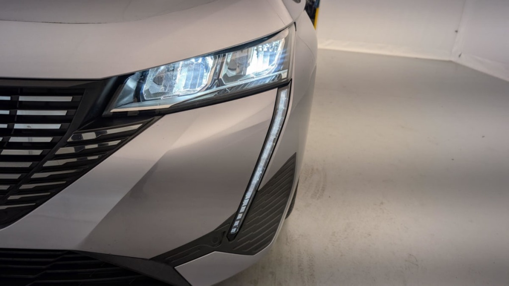 PEUGEOT 308 PureTech 130ch S S BVM6 Allure - ref: 1-335948 - Photo 19