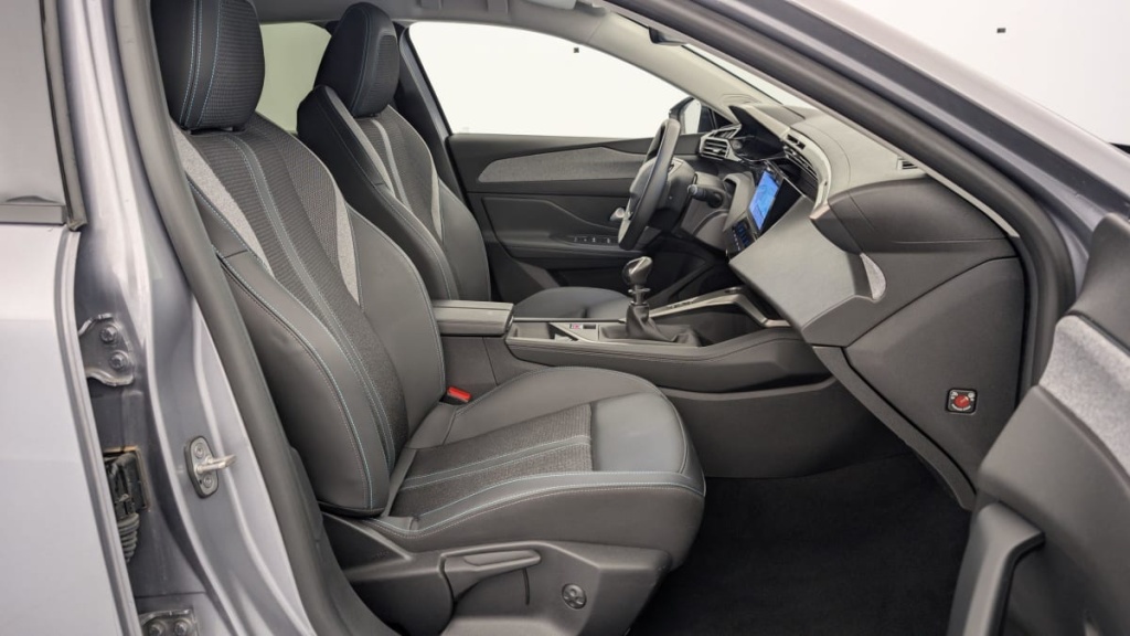 PEUGEOT 308 PureTech 130ch S S BVM6 Allure - ref: 1-335948 - Photo 7