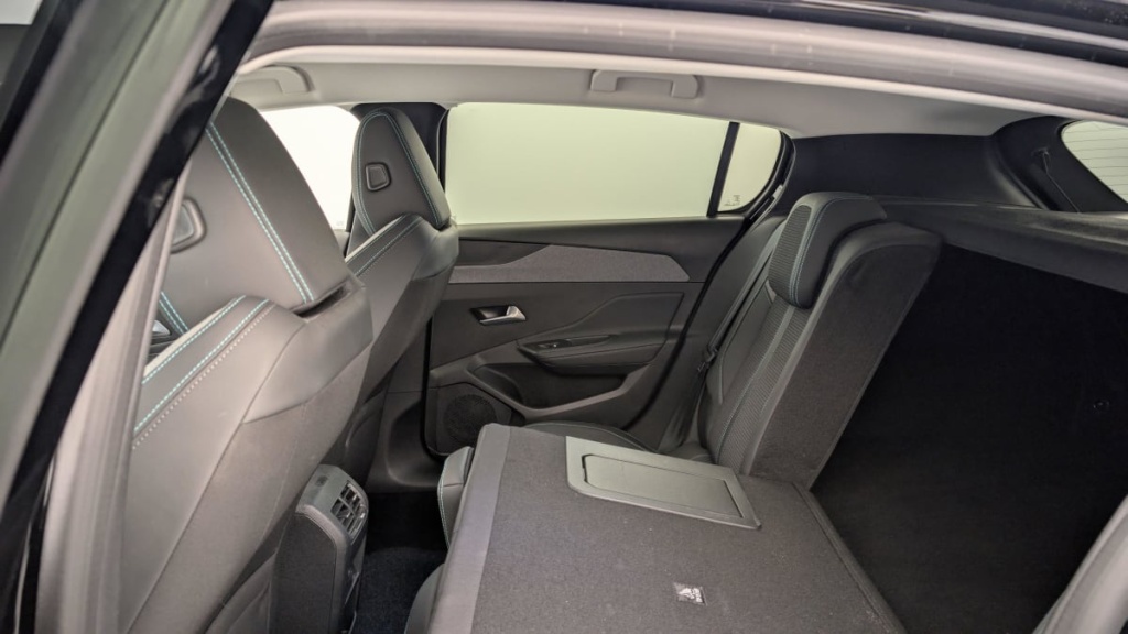 PEUGEOT 308 PureTech 130ch S S BVM6 Allure - ref: 1-335960 - Photo 10