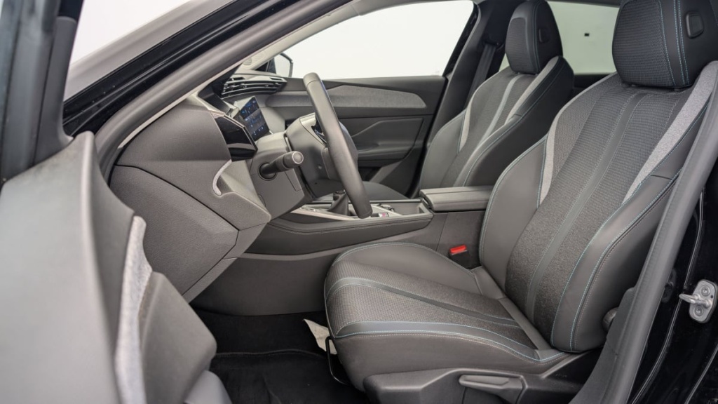 PEUGEOT 308 PureTech 130ch S S BVM6 Allure - ref: 1-335960 - Photo 14