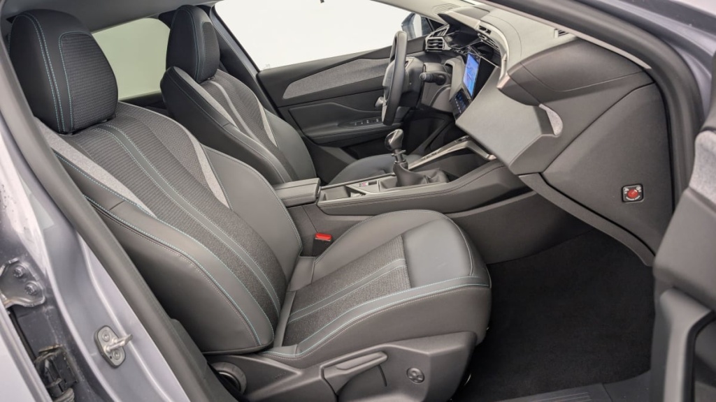 PEUGEOT 308 PureTech 130ch S S BVM6 Allure - ref: 1-335994 - Photo 7