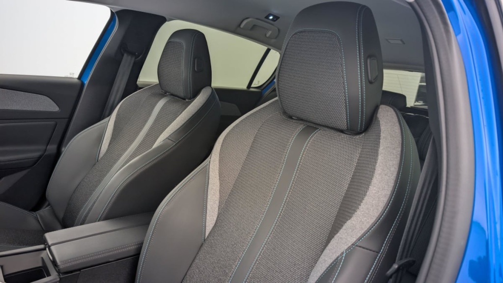 PEUGEOT 308 PureTech 130ch S S BVM6 Allure Pack - ref: 1-336003 - Photo 14