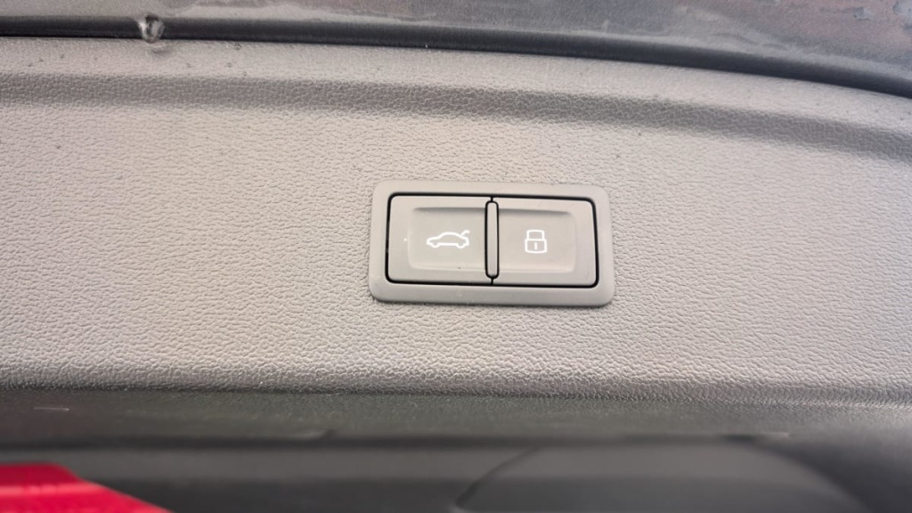 AUDI A3 SPORTBACK NOUVELLE 45 TFSI E HYBRIDE RECHARGEABLE 272 S TRONIC 6 S LINE - ref: 1-336108 - Photo 12