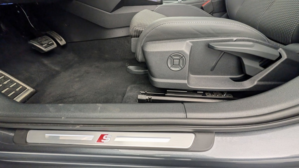 AUDI A3 SPORTBACK NOUVELLE 45 TFSI E HYBRIDE RECHARGEABLE 272 S TRONIC 6 S LINE - ref: 1-336108 - Photo 17