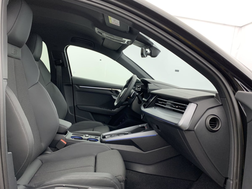 AUDI A3 SPORTBACK NOUVELLE 45 TFSI E HYBRIDE RECHARGEABLE 272 S TRONIC 6 S LINE - ref: 1-336118 - Photo 9