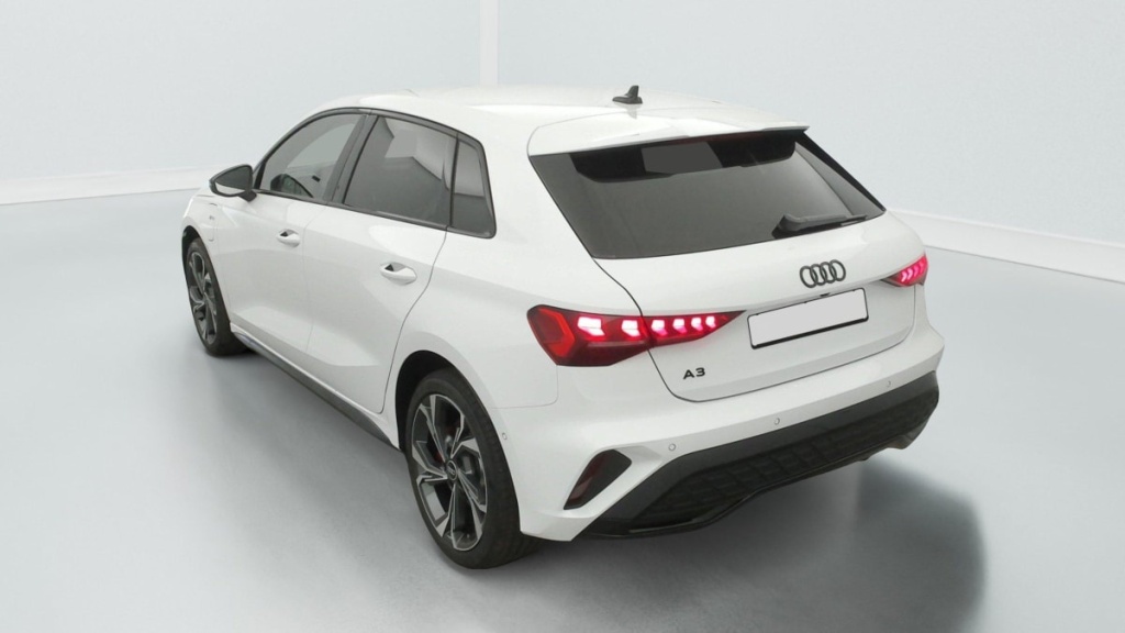AUDI A3 SPORTBACK NOUVELLE 45 TFSI E HYBRIDE RECHARGEABLE 272 S TRONIC 6 S LINE - ref: 1-336125 - Photo 5