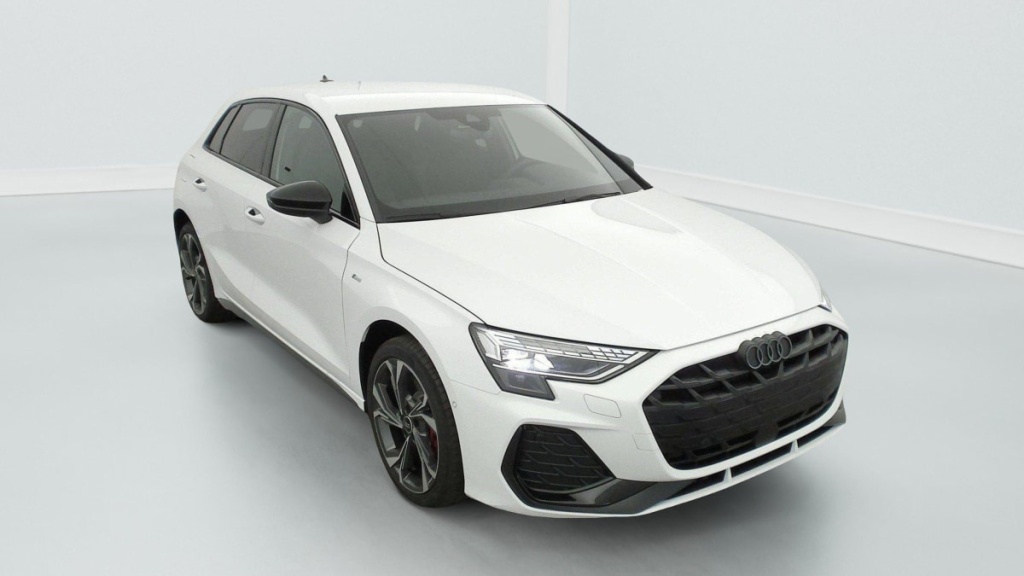 AUDI A3 Sportback 45 TFSI E HYBRIDE RECHARGEABLE 272 S TRONIC 6 S LINE - ref: 1-336126 - Photo 1