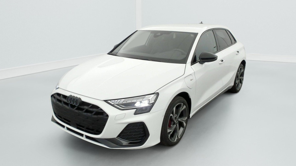 AUDI A3 Sportback 45 TFSI E HYBRIDE RECHARGEABLE 272 S TRONIC 6 S LINE - ref: 1-336126 - Photo 4