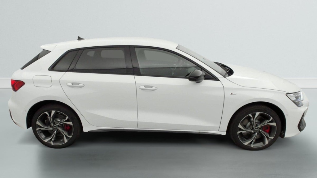 AUDI A3 Sportback 45 TFSI E HYBRIDE RECHARGEABLE 272 S TRONIC 6 S LINE - ref: 1-336126 - Photo 9