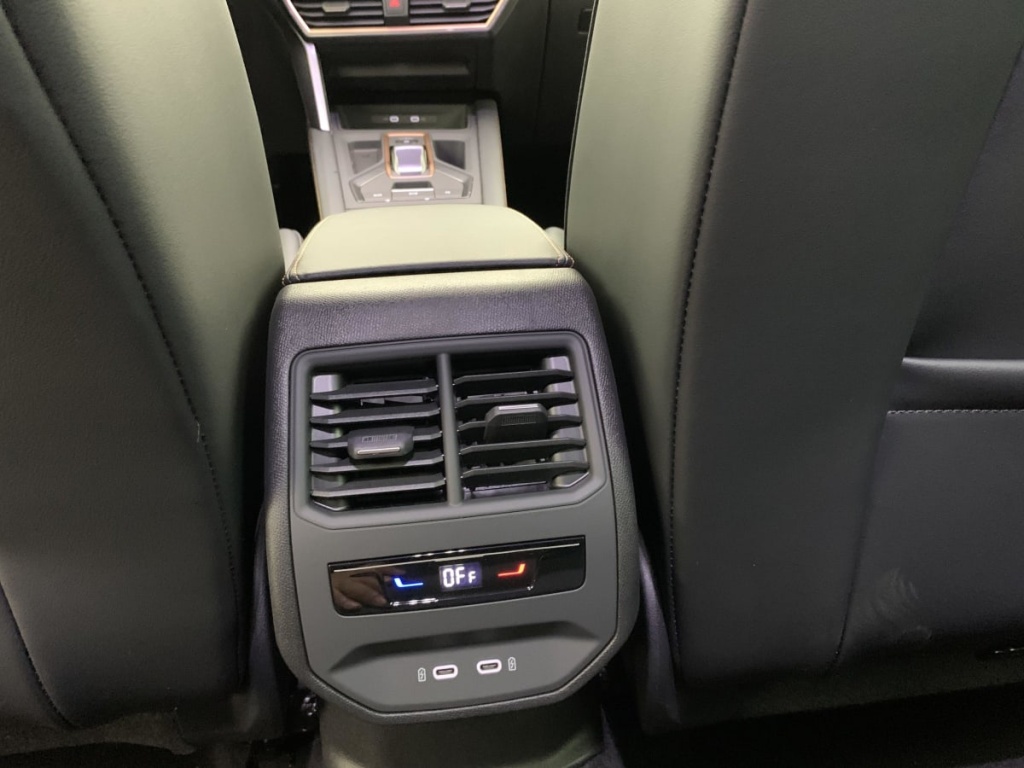 CUPRA FORMENTOR NOUVEAU 1.5 ETSI HYBRID 150 CH DSG7 V - ref: 1-336200 - Photo 19
