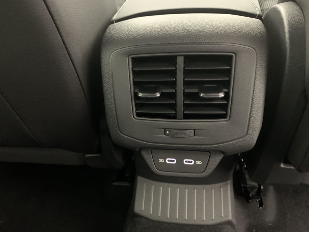 VOLKSWAGEN T-ROC 1.5 TSI EVO2 150 Start Stop DSG7 R-Line Edition - ref: 1-336292 - Photo 20