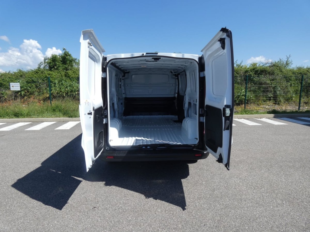 RENAULT TRAFIC FOURGON L2H1 3T BLUE DCI 130 GSR2 ADVANCE - ref: 1-336715 - Photo 8