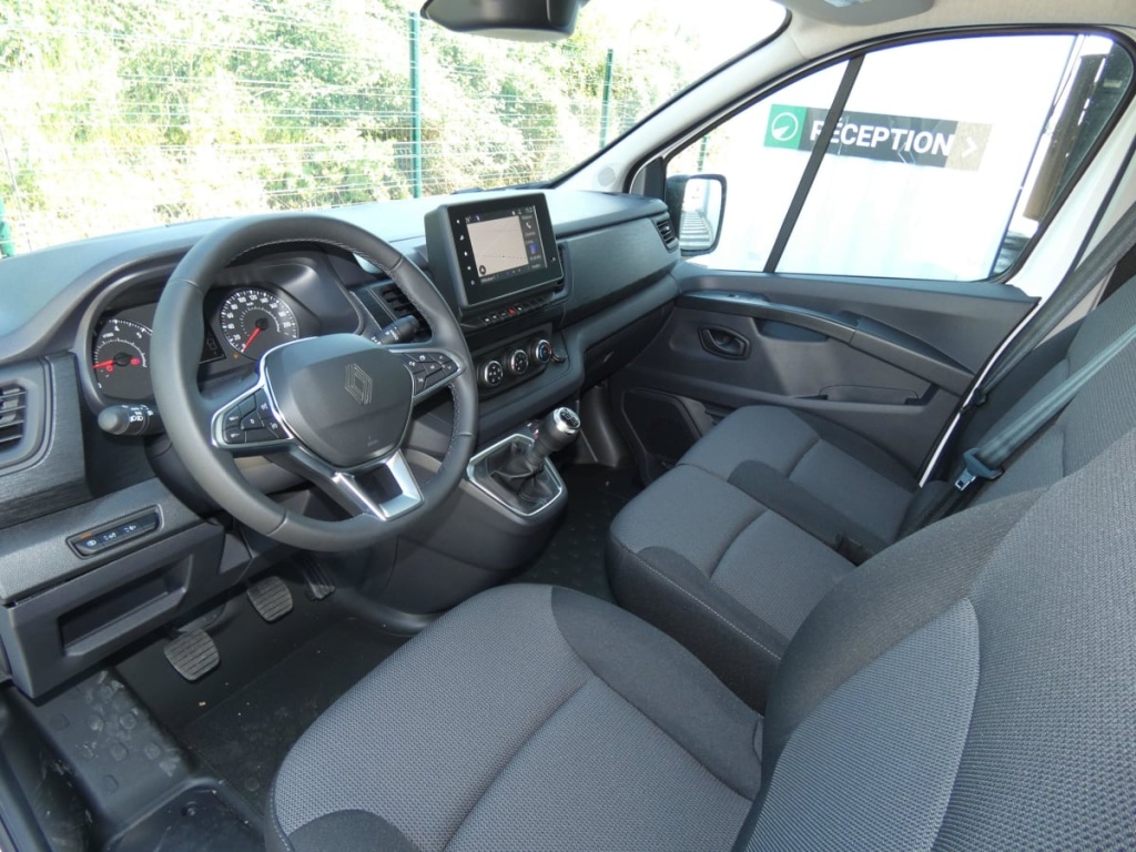 RENAULT TRAFIC FOURGON L2H1 3T BLUE DCI 130 GSR2 ADVANCE - ref: 1-336715 - Photo 9
