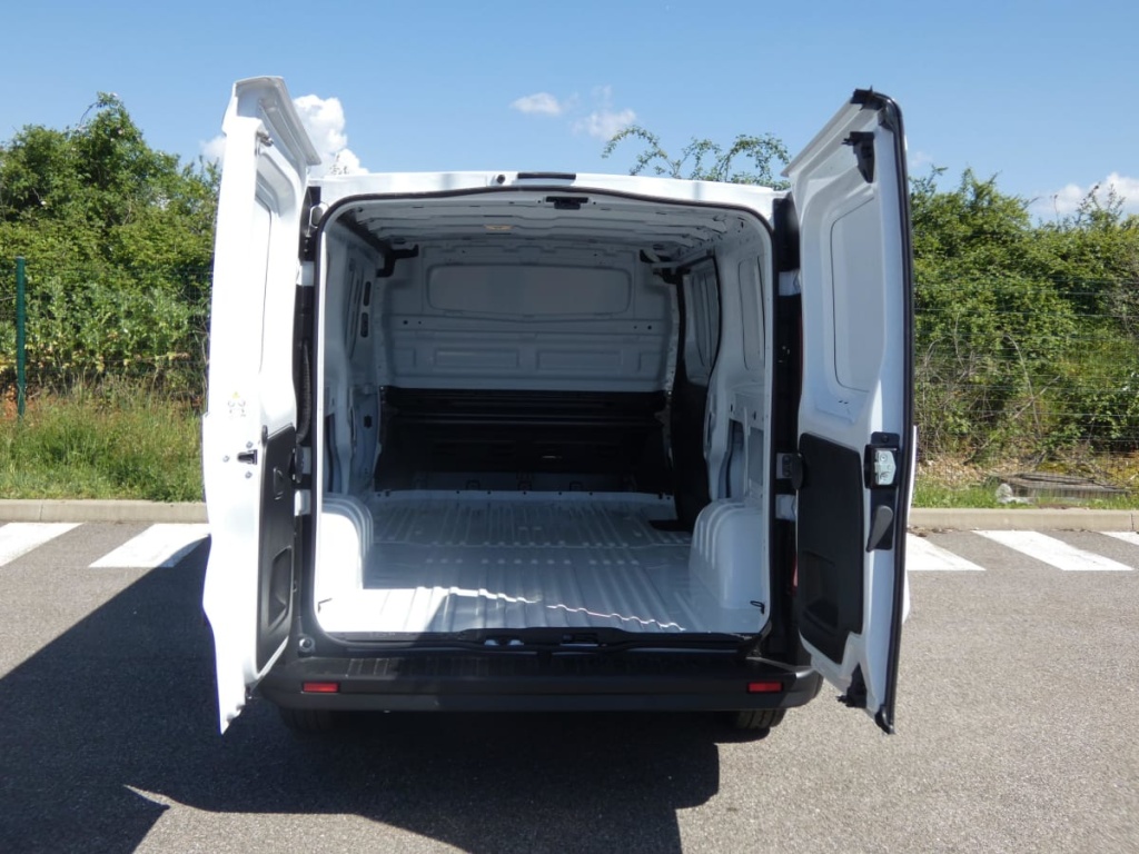 RENAULT TRAFIC FOURGON L2H1 3T BLUE DCI 130 GSR2 ADVANCE - ref: 1-336721 - Photo 8