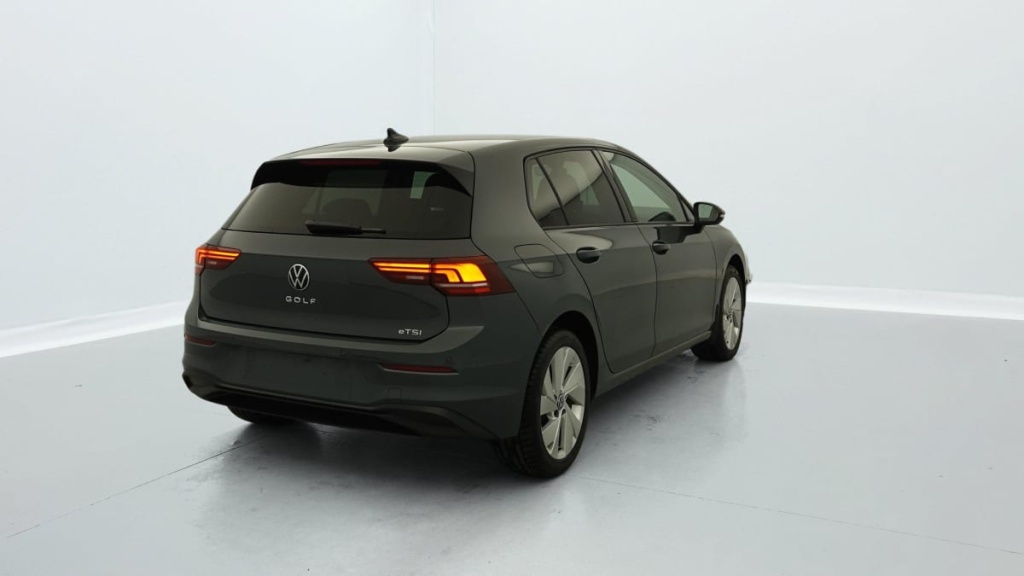 VOLKSWAGEN GOLF 8 NOUVELLE 1.5 ETSI EVO2 150 DSG7 LIFE PLUS - ref: 1-336971 - Photo 6