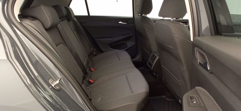 VOLKSWAGEN GOLF 8 NOUVELLE 1.5 ETSI EVO2 150 DSG7 LIFE PLUS - ref: 1-336971 - Photo 8