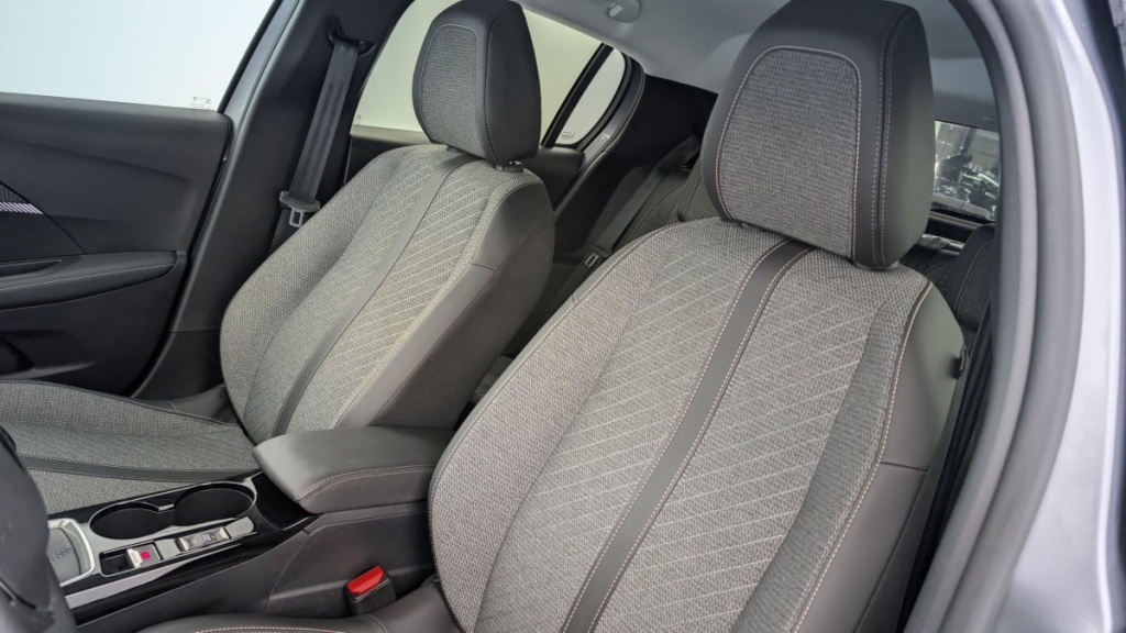 PEUGEOT 208 PureTech 100 S S BVM6 Allure - ref: 1-337199 - Photo 16