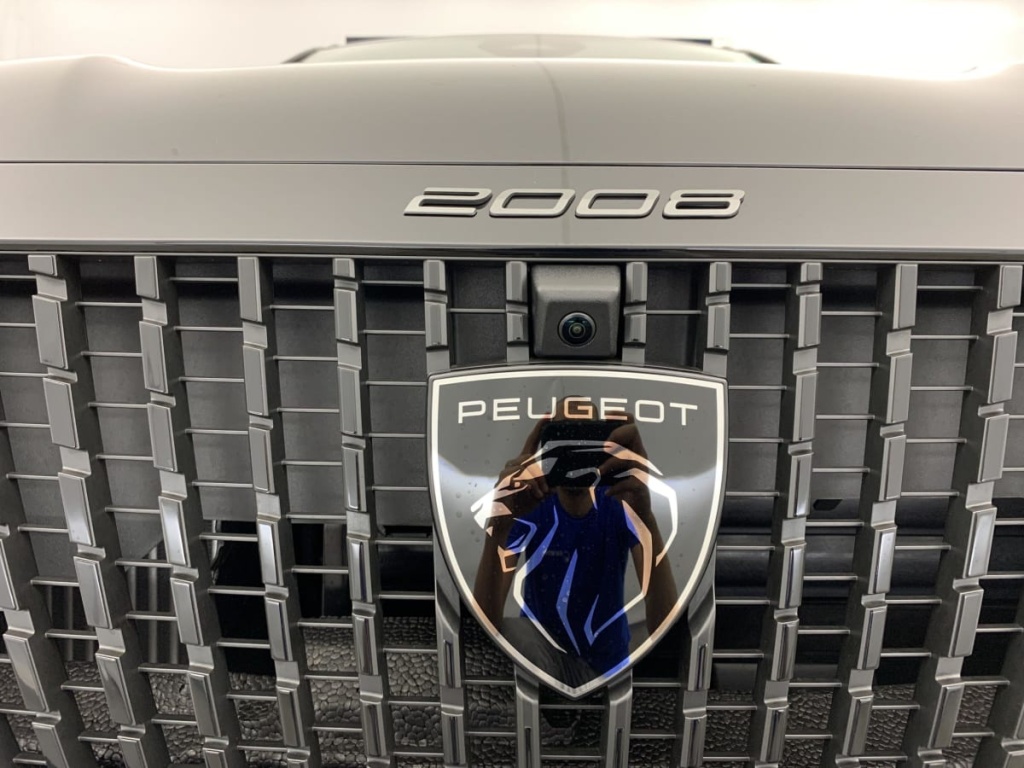 PEUGEOT 2008 Hybrid 145 e-DCS6 GT - ref: 1-337291 - Photo 17