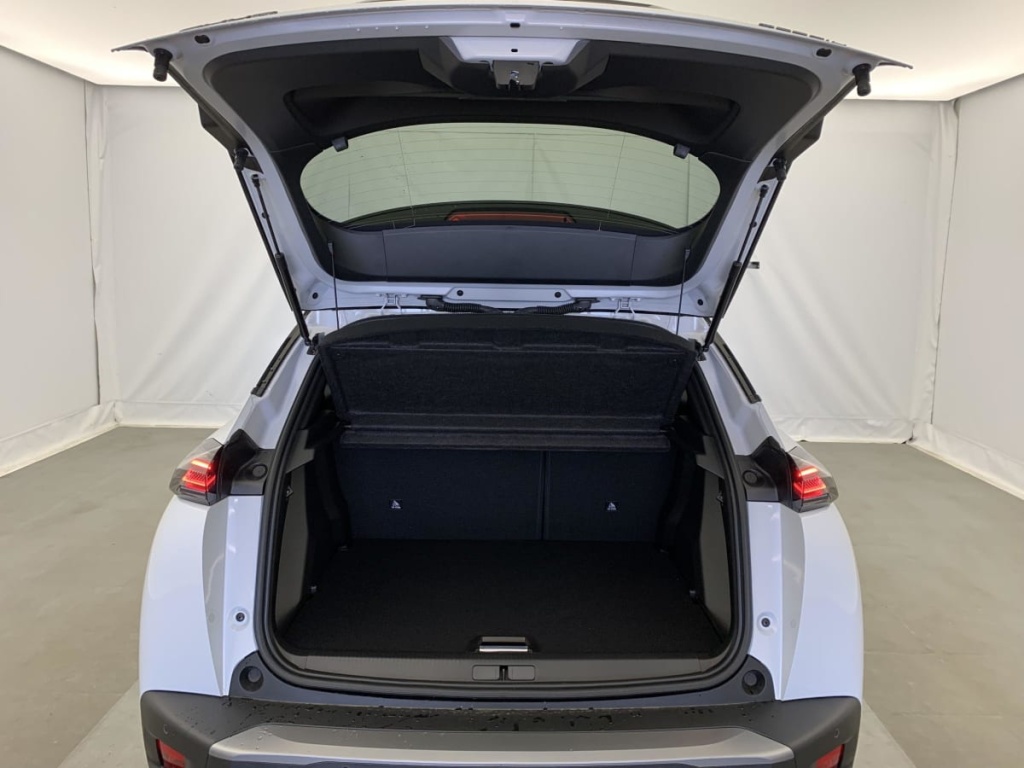 PEUGEOT 2008 Hybrid 145 e-DCS6 GT - ref: 1-337306 - Photo 11