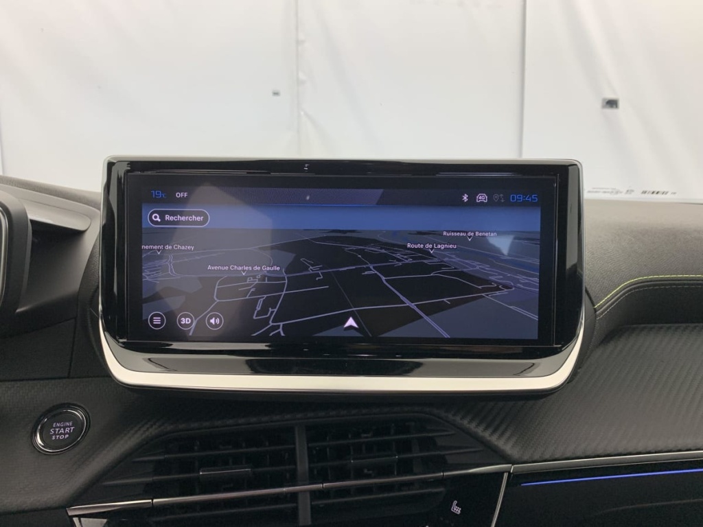 PEUGEOT 2008 Hybrid 145 e-DCS6 GT - ref: 1-337309 - Photo 16