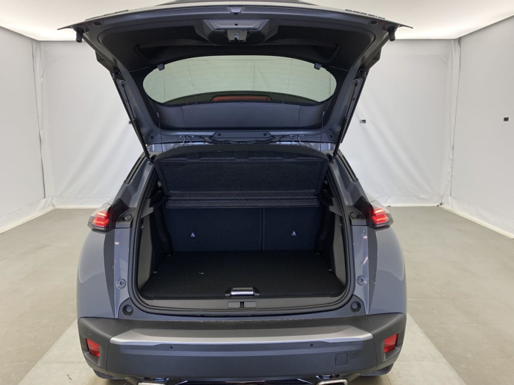 PEUGEOT 2008 Hybrid 145 e-DCS6 GT - ref: 1-337317 - Photo 11