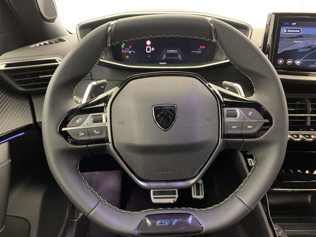 PEUGEOT 2008 Hybrid 145 e-DCS6 GT - ref: 1-337317 - Photo 15