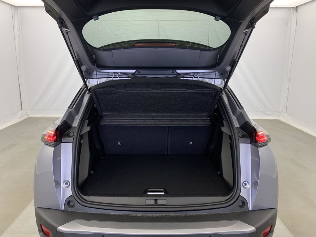 PEUGEOT 2008 Hybrid 145 e-DCS6 GT - ref: 1-337319 - Photo 11