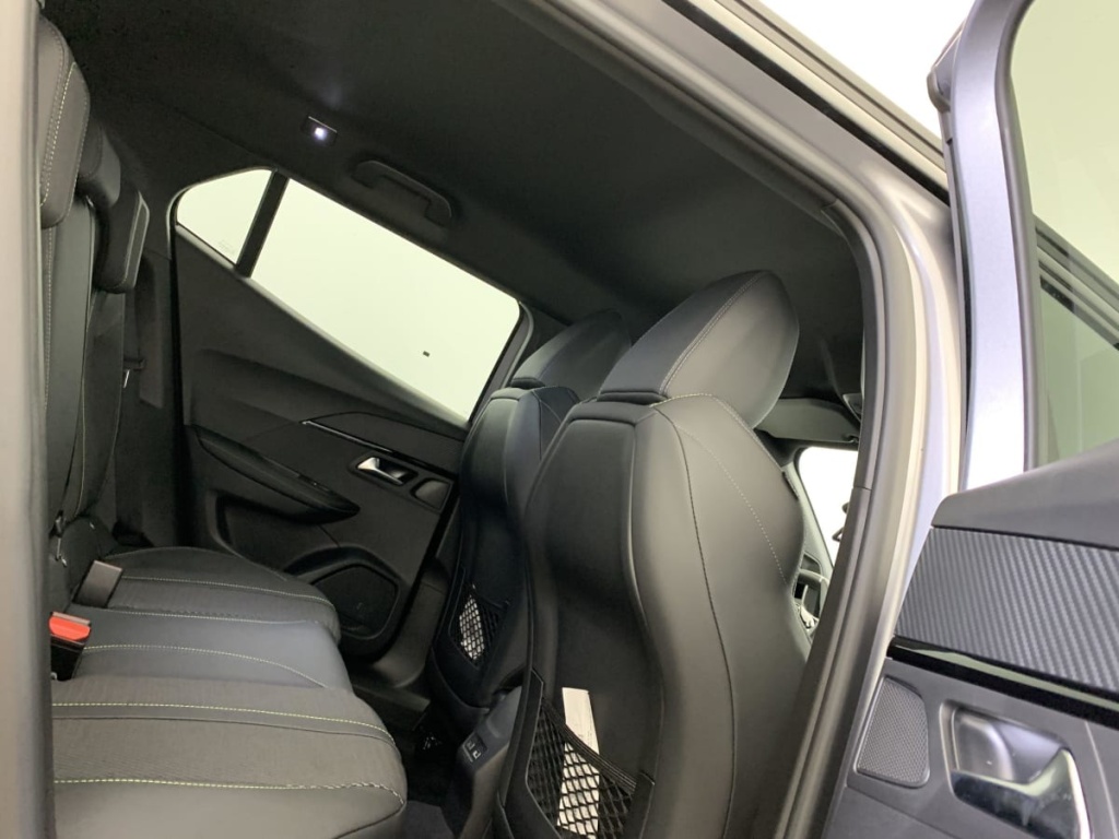 PEUGEOT 2008 Hybrid 145 e-DCS6 GT - ref: 1-337323 - Photo 10