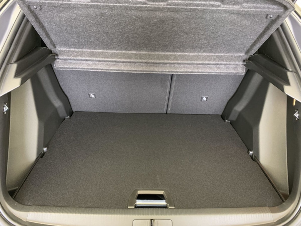 PEUGEOT 2008 Hybrid 145 e-DCS6 GT - ref: 1-337323 - Photo 11