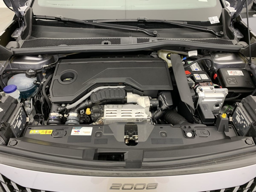 PEUGEOT 2008 Hybrid 145 e-DCS6 GT - ref: 1-337323 - Photo 15