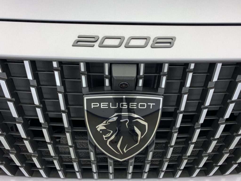 PEUGEOT 2008 Hybrid 145 e-DCS6 GT - ref: 1-337323 - Photo 16