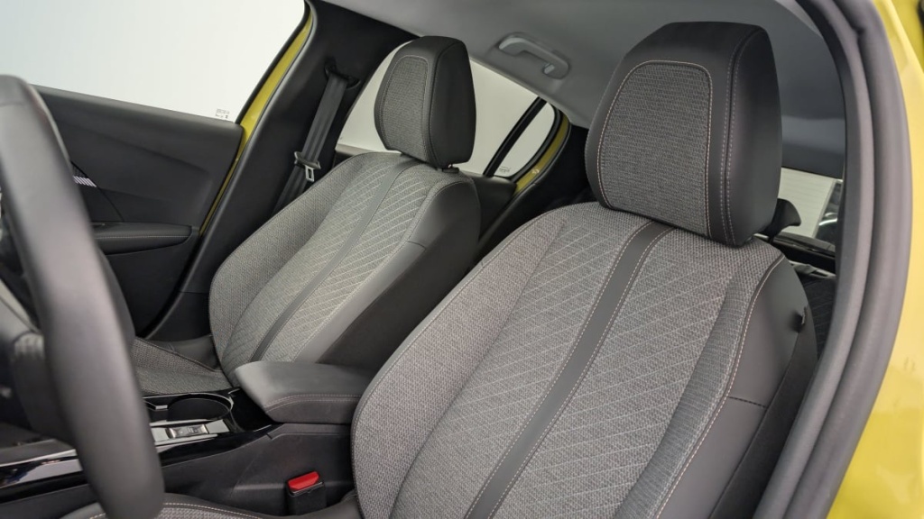 PEUGEOT 208 PureTech 100 S S BVM6 Allure - ref: 1-337380 - Photo 16