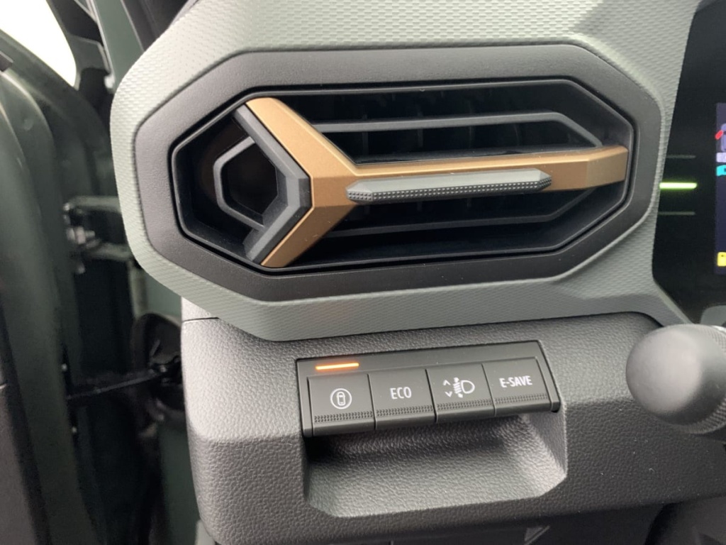 DACIA DUSTER Hybrid 140 4x2 Extreme - ref: 1-337442 - Photo 15