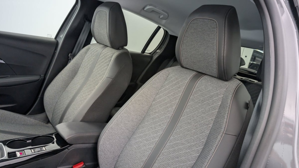 PEUGEOT 208 PureTech 100 S S BVM6 Allure - ref: 1-337461 - Photo 16