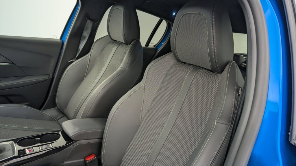 PEUGEOT 208 PureTech 100 S S BVM6 GT - ref: 1-337524 - Photo 16