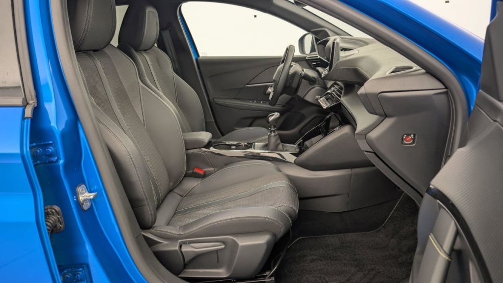 PEUGEOT 208 PureTech 100 S S BVM6 GT - ref: 1-337524 - Photo 9
