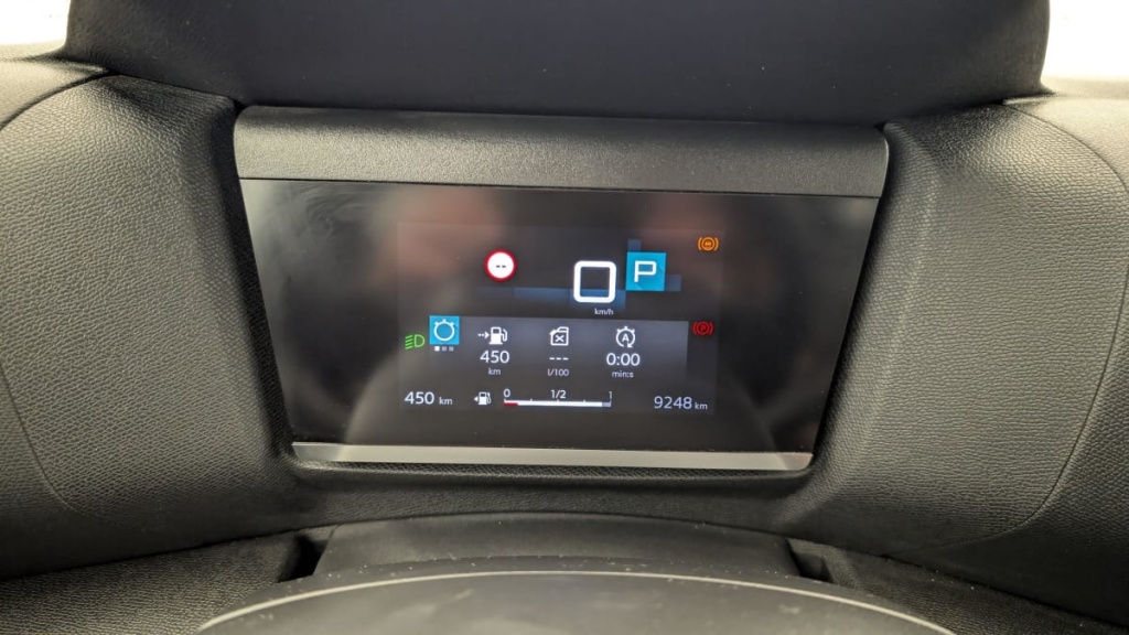 CITROEN C4 PureTech 130 EAT8 Plus - ref: 1-337678 - Photo 19