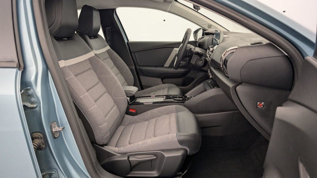 CITROEN C4 PureTech 130 EAT8 Plus - ref: 1-337678 - Photo 7