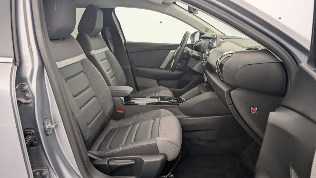 CITROEN C4 PureTech 130 EAT8 Max - ref: 1-337741 - Photo 9