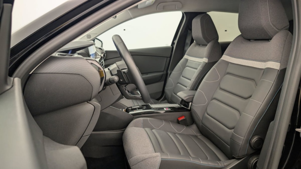 CITROEN C4 PureTech 130 EAT8 Max - ref: 1-337764 - Photo 14